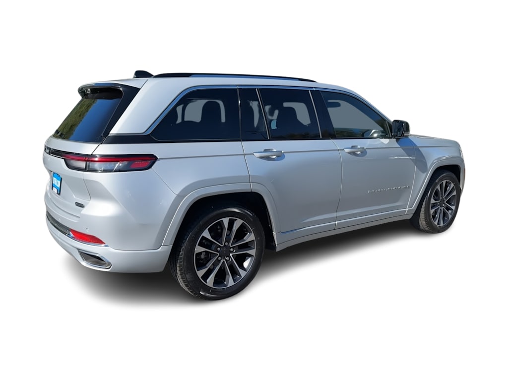 Thumbnail: 2023 Jeep Grand Cherokee - 16