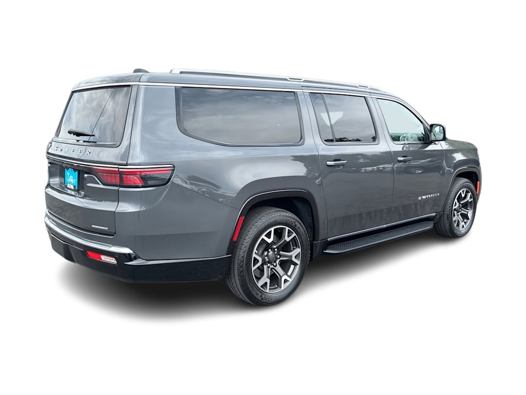 Thumbnail: 2024 Jeep Wagoneer - 15