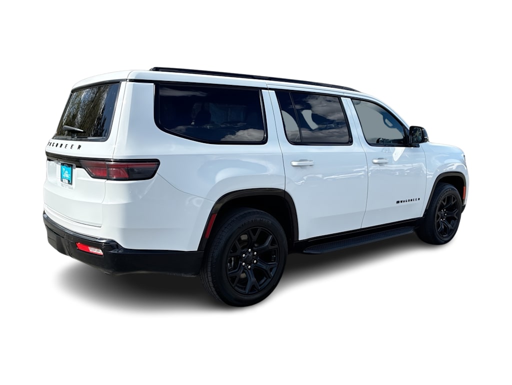 Thumbnail: 2024 Jeep Wagoneer - 16