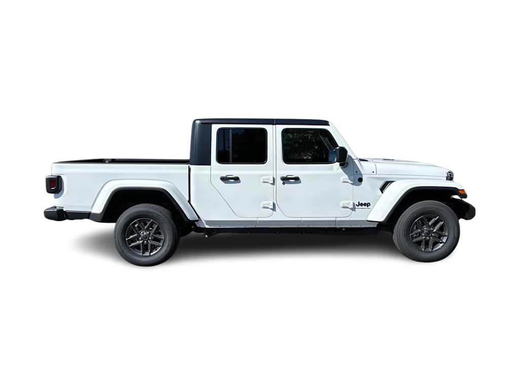 Thumbnail: 2026 Jeep Gladiator - 19