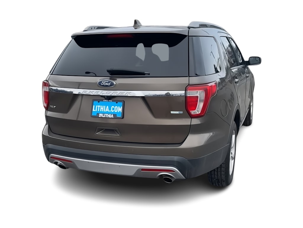 Thumbnail: 2016 Ford Explorer - 16