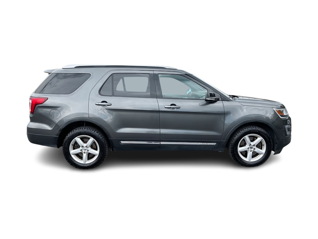 Thumbnail: 2016 Ford Explorer - 18
