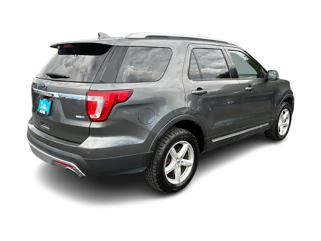 Thumbnail: 2016 Ford Explorer - 17