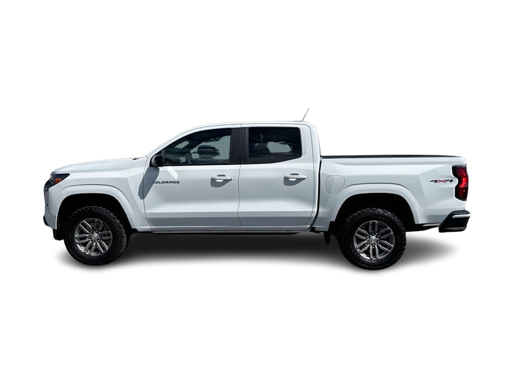 Thumbnail: 2024 Chevrolet Colorado - 3