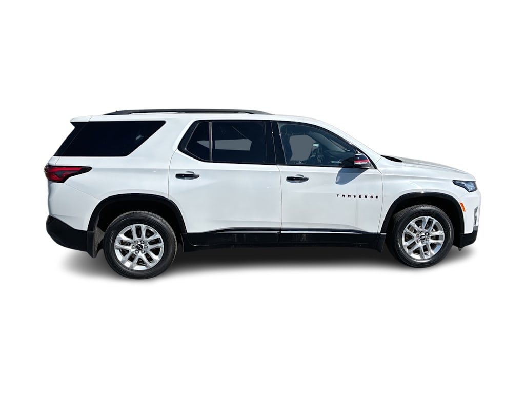 Thumbnail: 2022 Chevrolet Traverse - 17