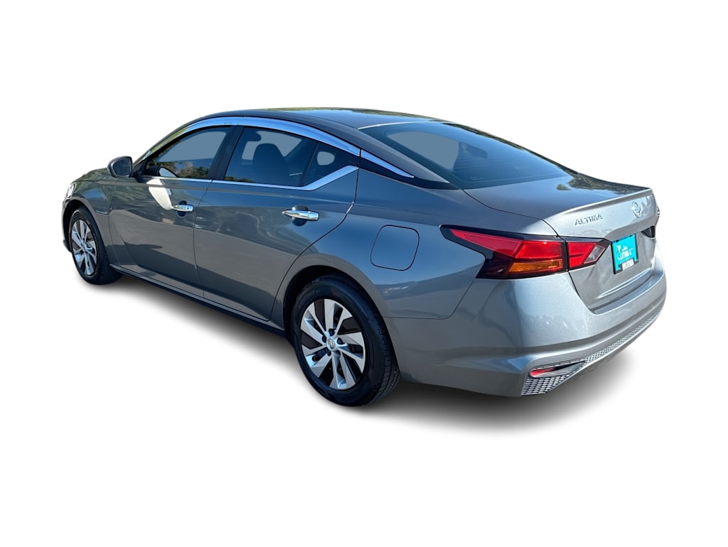 Thumbnail: 2021 Nissan Altima - 4