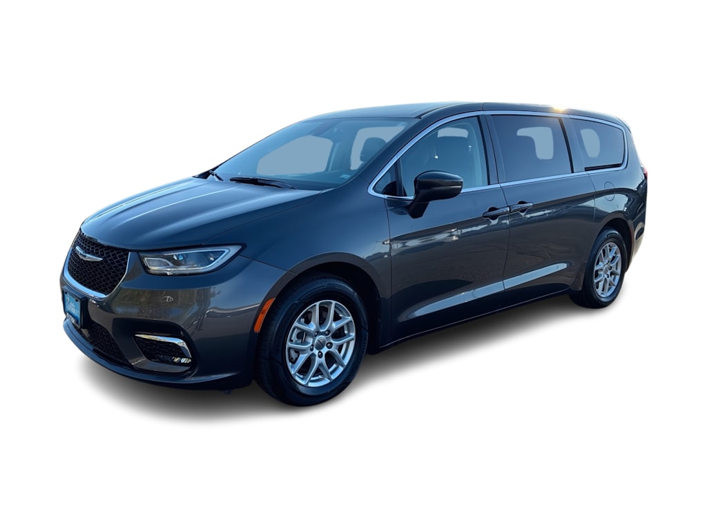 Thumbnail: 2023 Chrysler Pacifica - 17