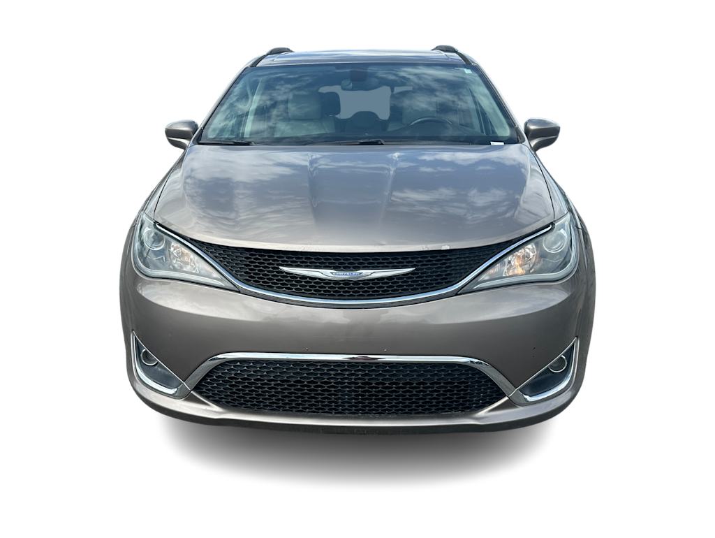 2017 Chrysler Pacifica Touring L 4