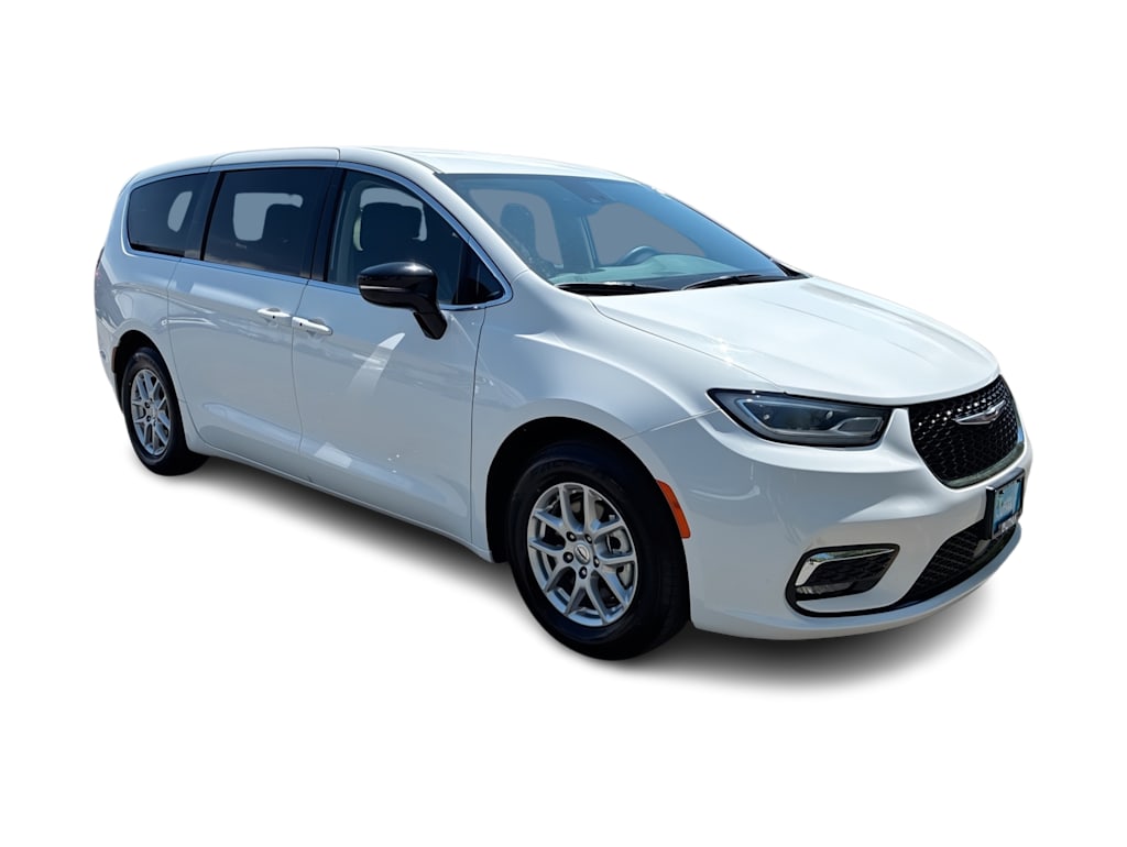Thumbnail: 2024 Chrysler Pacifica - 16
