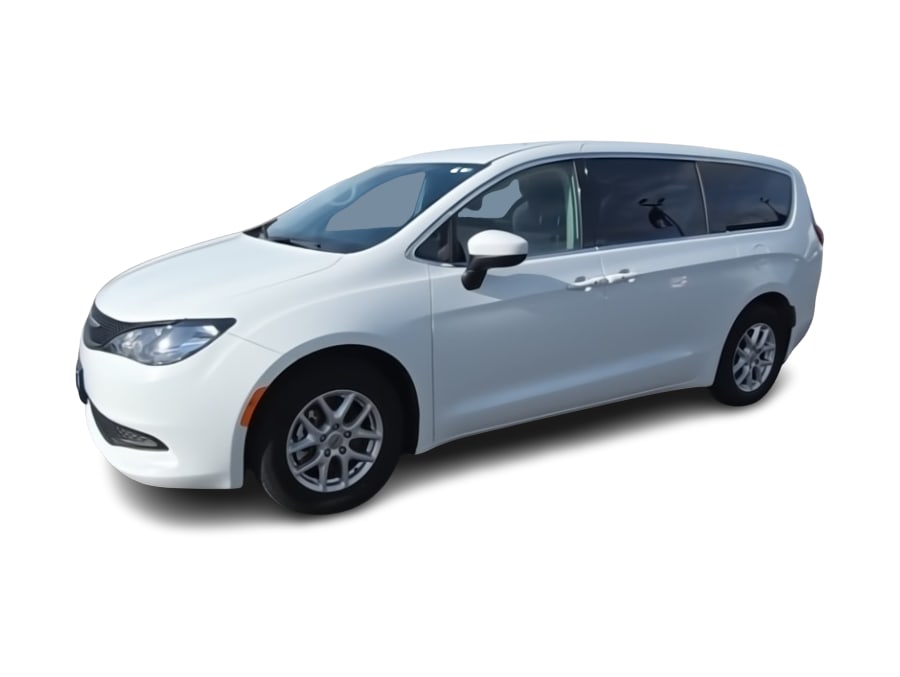 Thumbnail: 2023 Chrysler Voyager - 3