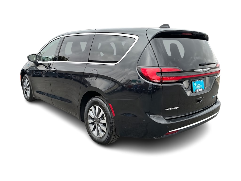 Thumbnail: 2023 Chrysler Pacifica - 4
