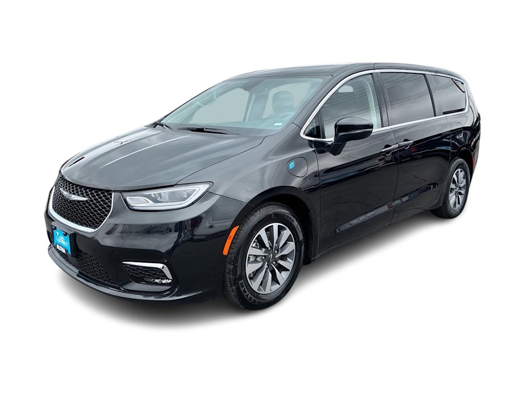 Thumbnail: 2023 Chrysler Pacifica - 16