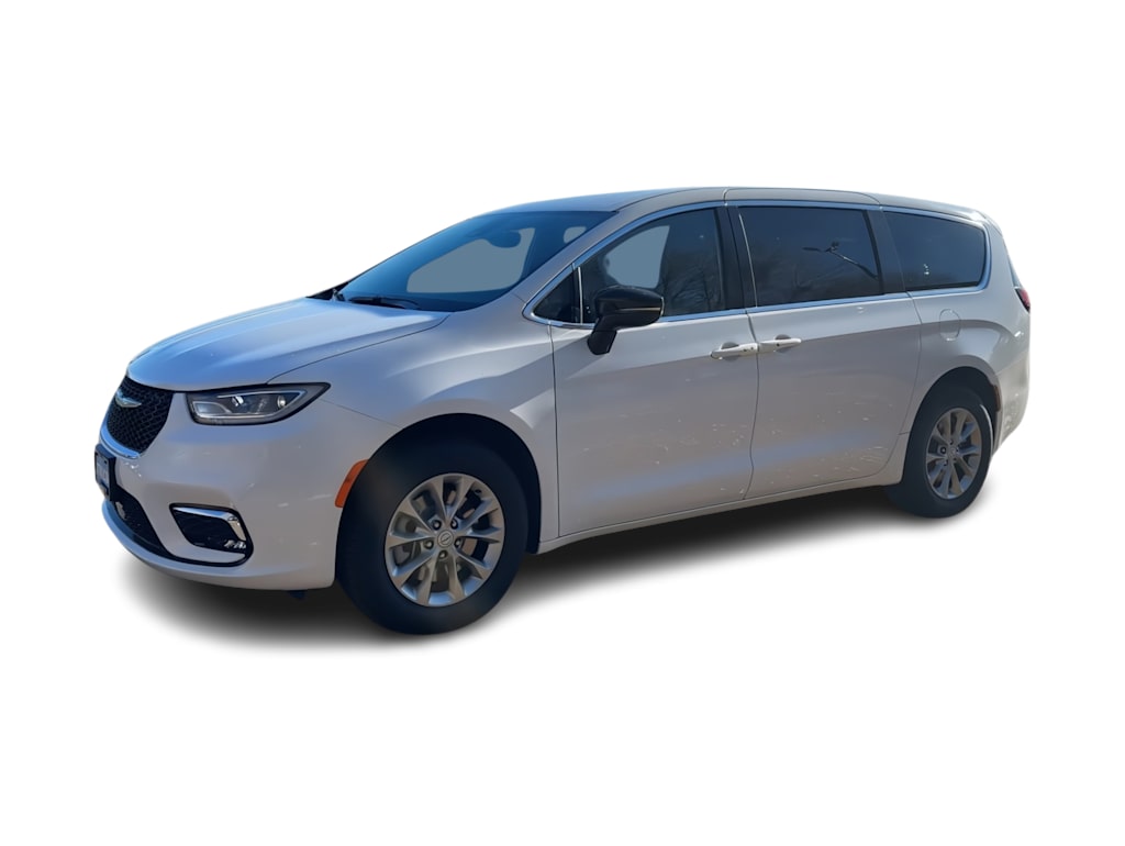 Thumbnail: 2026 Chrysler Pacifica - 3