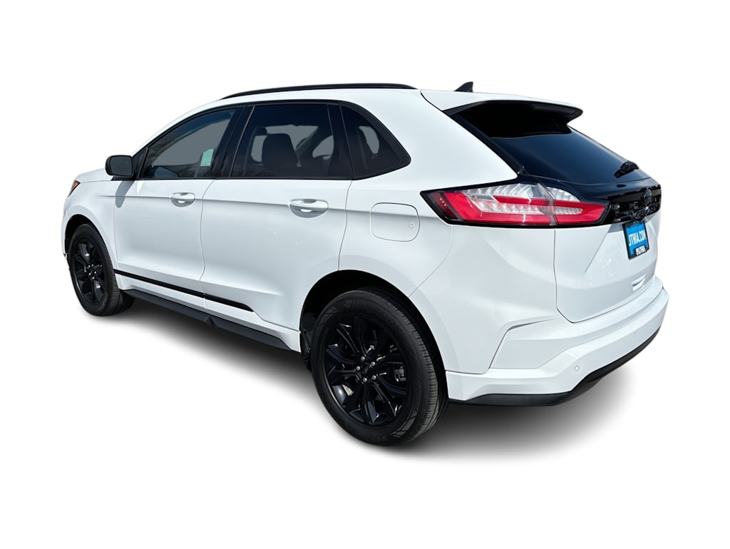 Thumbnail: 2024 Ford Edge - 4