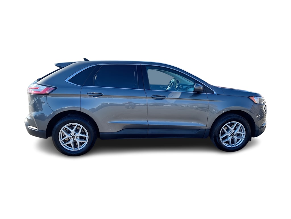 Thumbnail: 2023 Ford Edge - 18