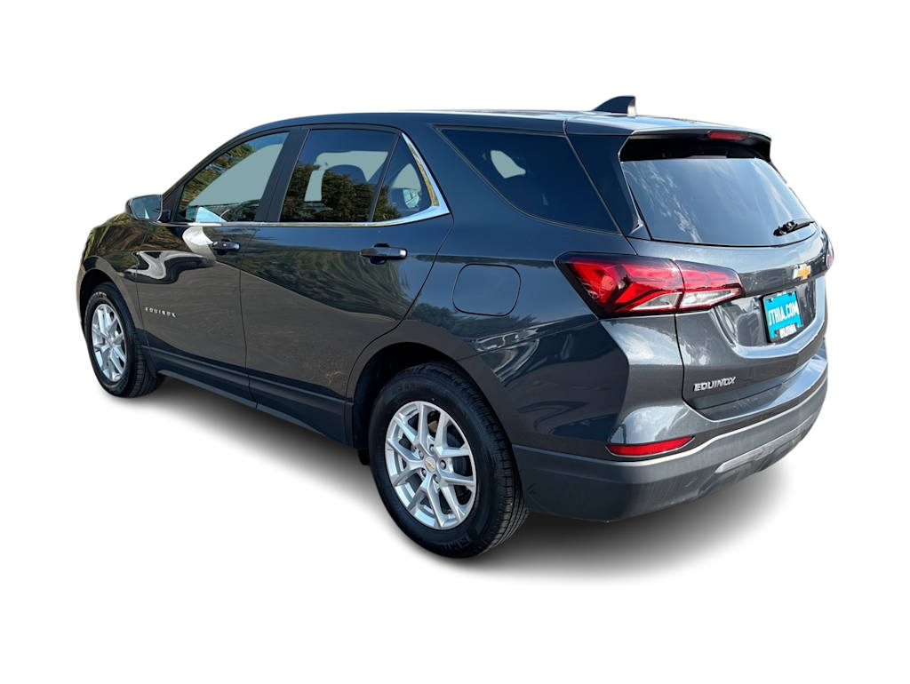 Thumbnail: 2022 Chevrolet Equinox - 4