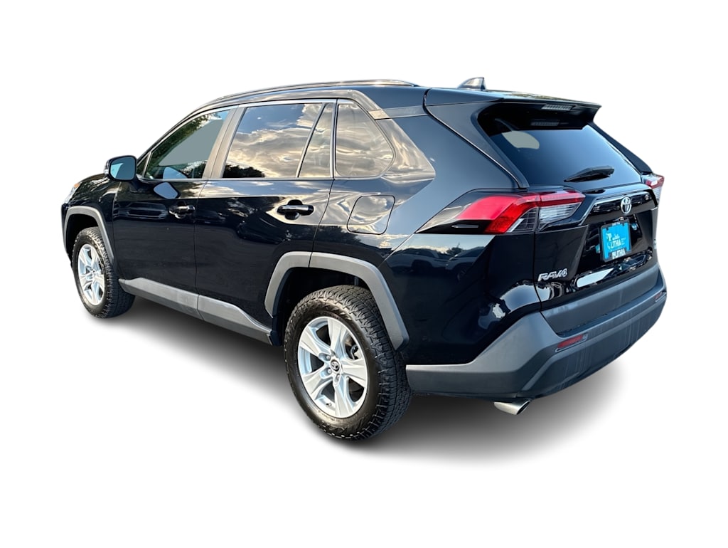 Thumbnail: 2019 Toyota RAV4 - 4
