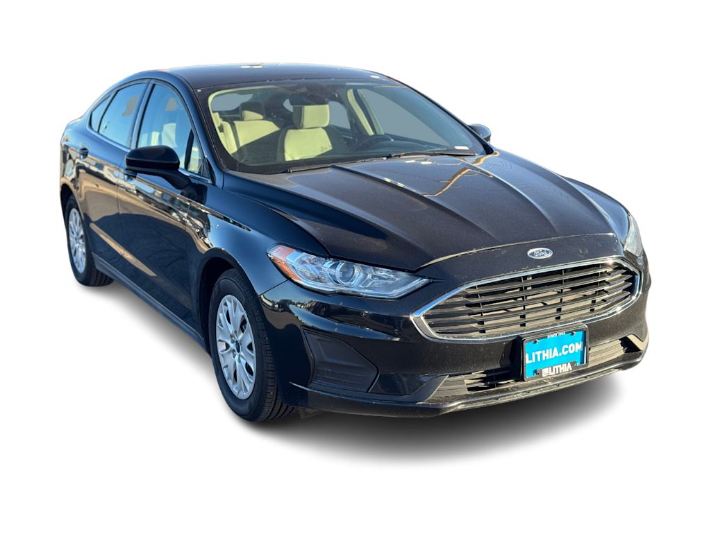 2020 Ford Fusion S 12