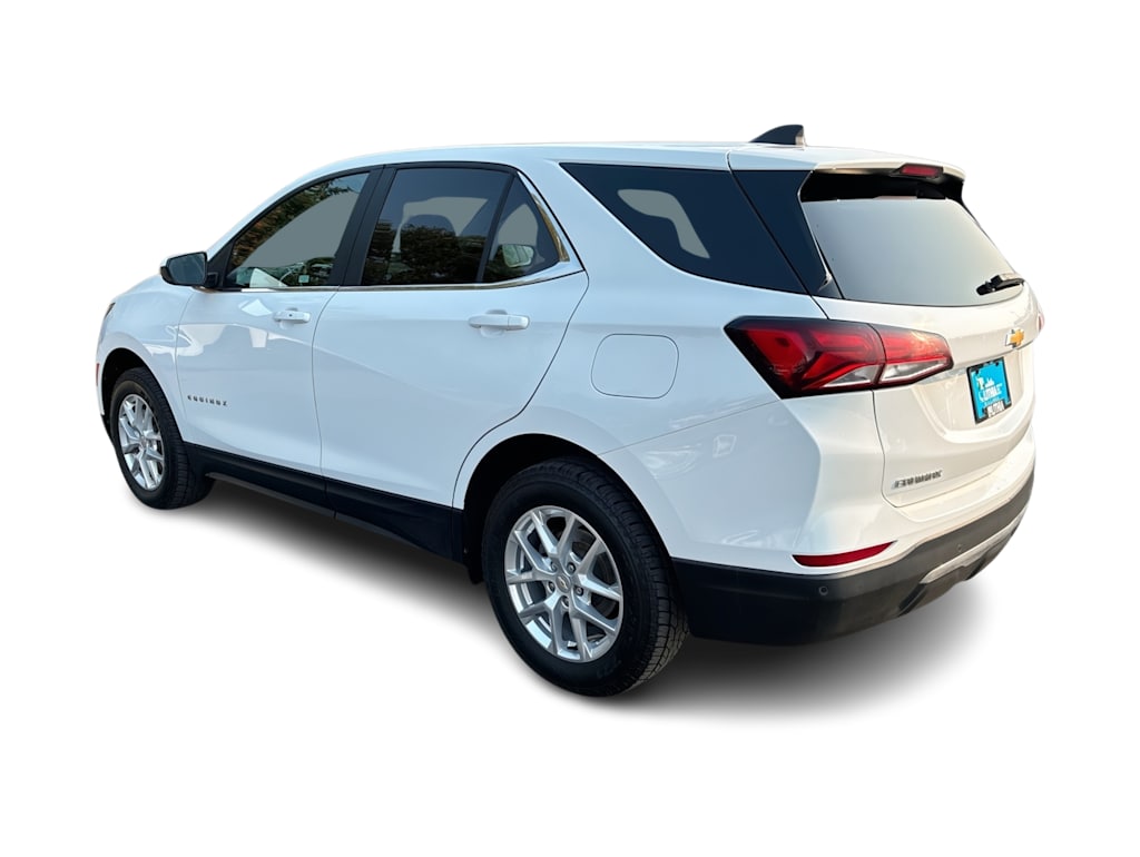 Thumbnail: 2022 Chevrolet Equinox - 4