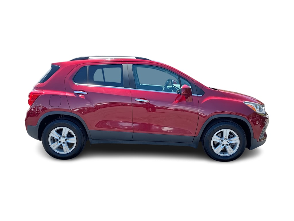 Thumbnail: 2018 Chevrolet Trax - 18
