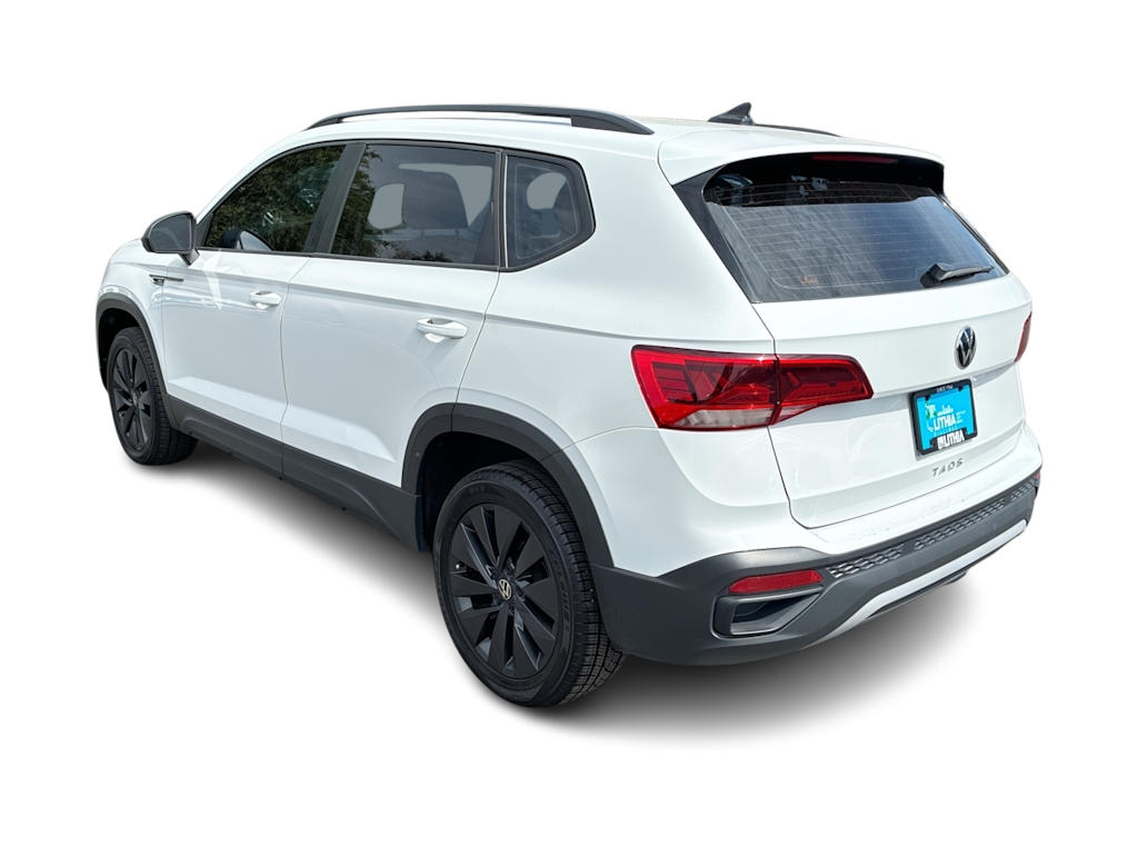 Thumbnail: 2022 Volkswagen Taos - 4