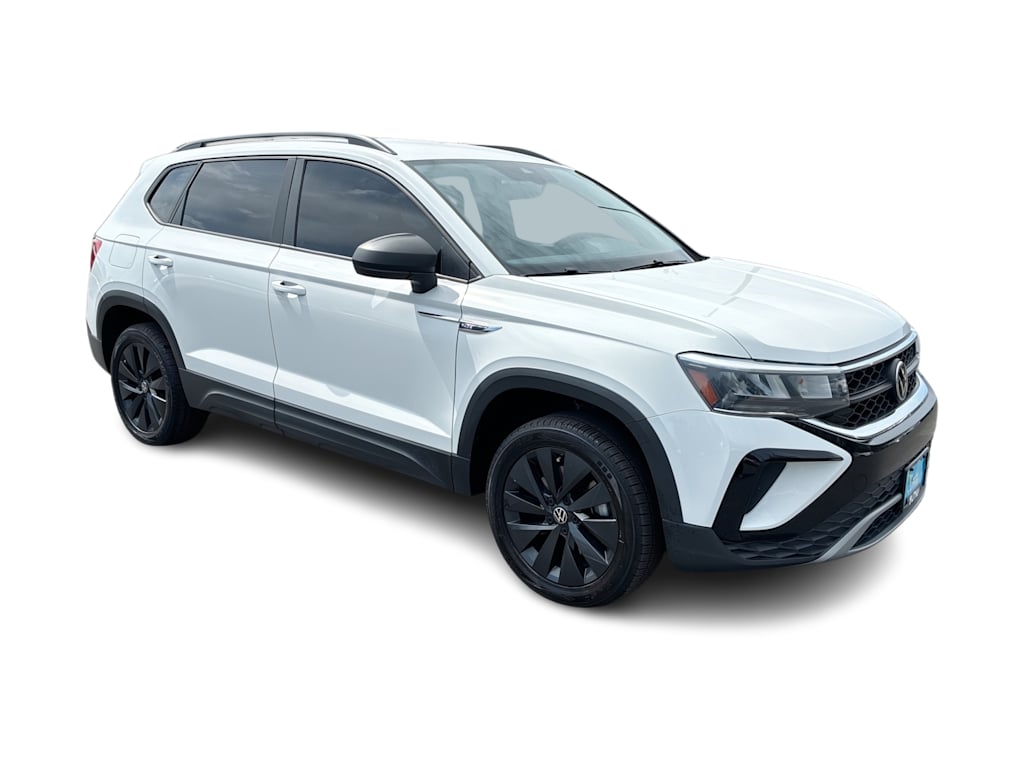Thumbnail: 2022 Volkswagen Taos - 15