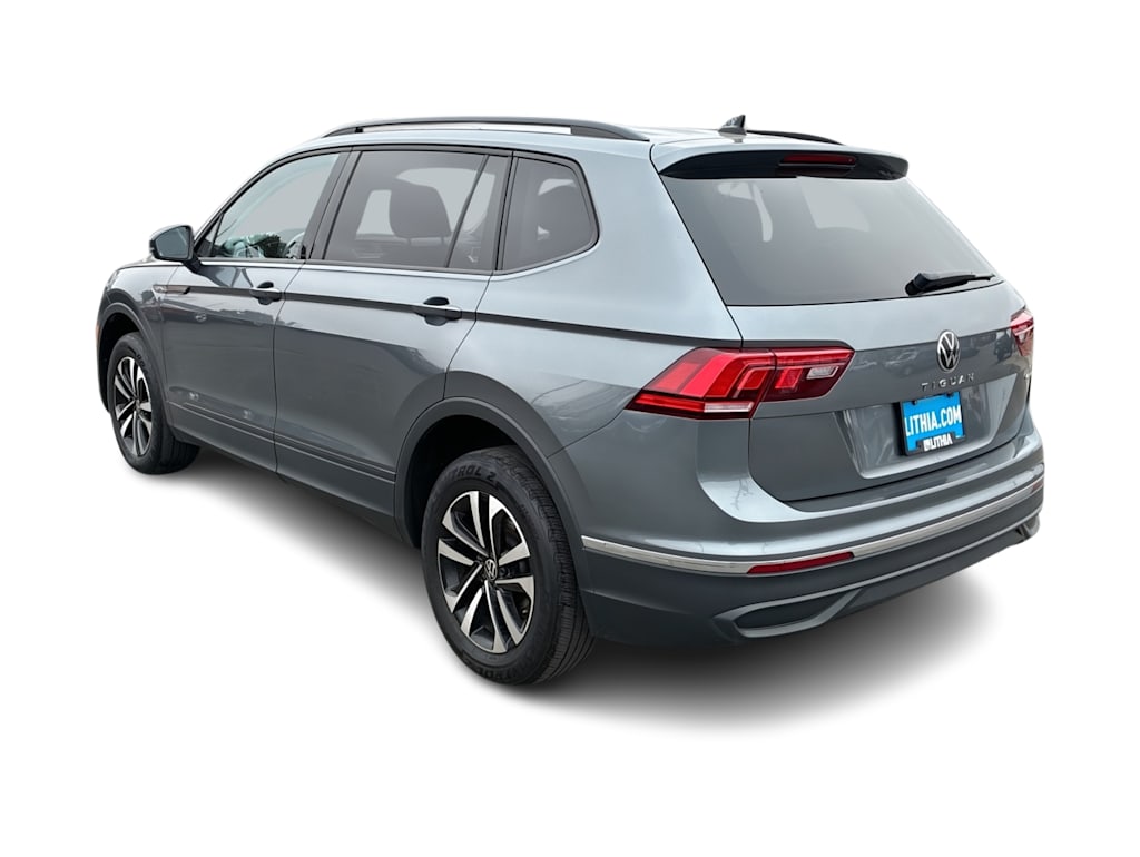Thumbnail: 2023 Volkswagen Tiguan - 4