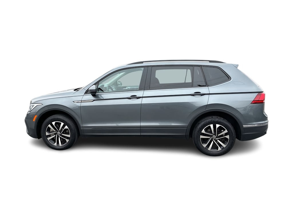 Thumbnail: 2023 Volkswagen Tiguan - 3