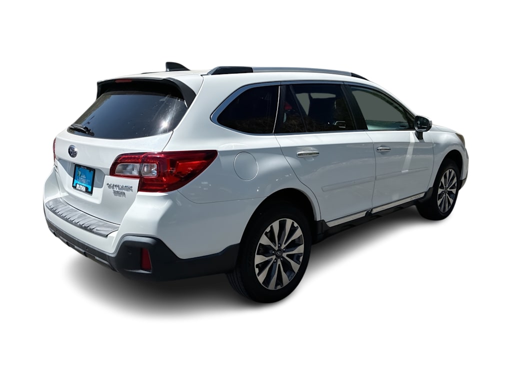 Thumbnail: 2018 Subaru Outback - 18