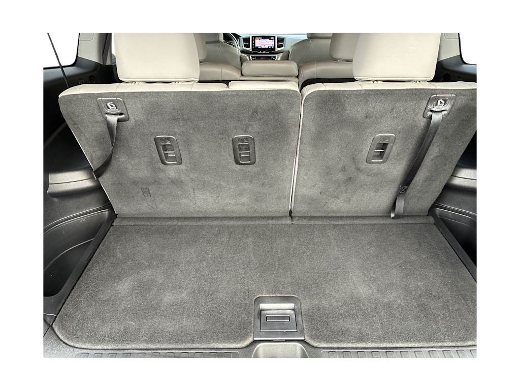 Thumbnail: 2017 Honda Pilot - 24