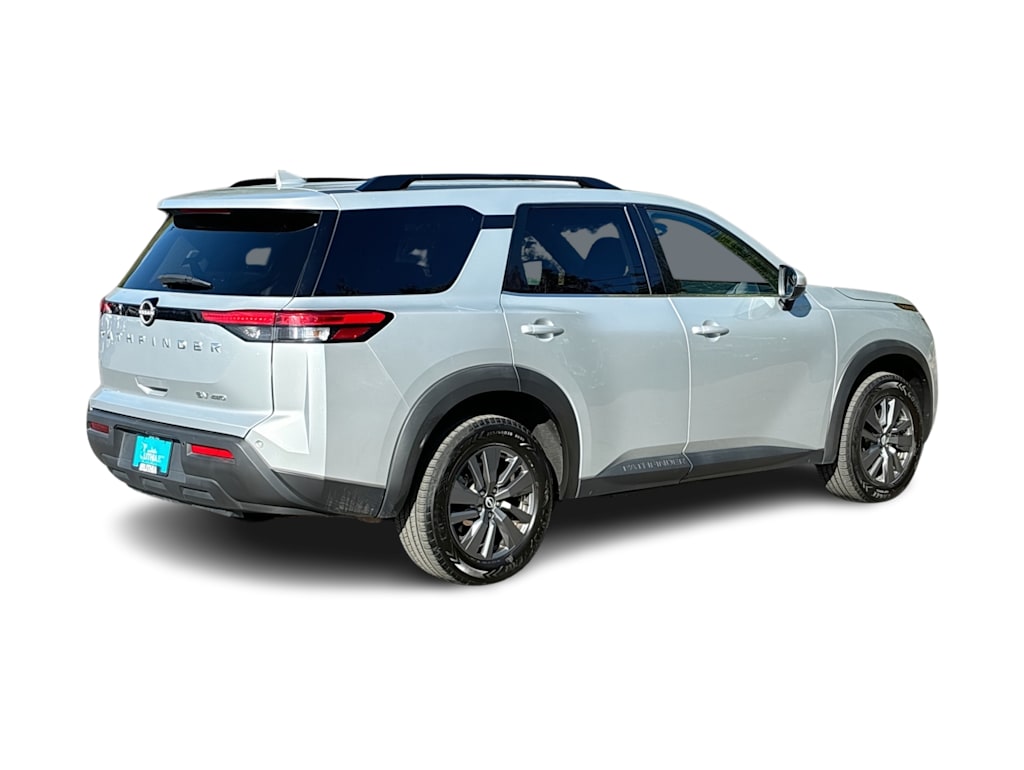 Thumbnail: 2024 Nissan Pathfinder - 18