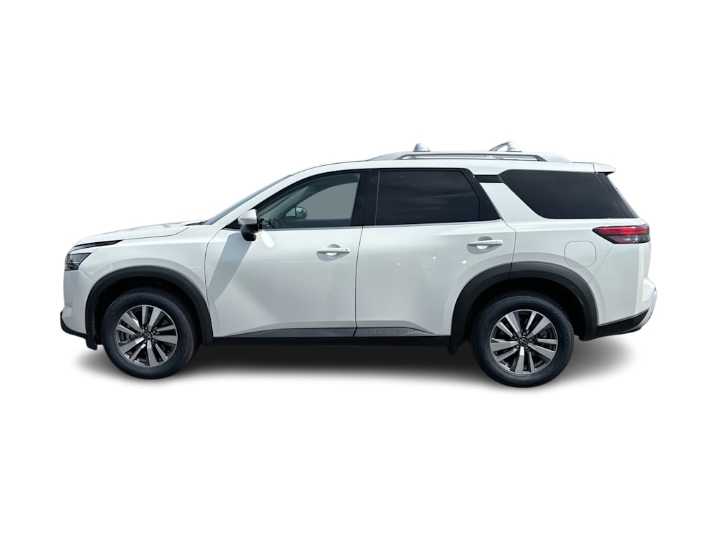 Thumbnail: 2023 Nissan Pathfinder - 3
