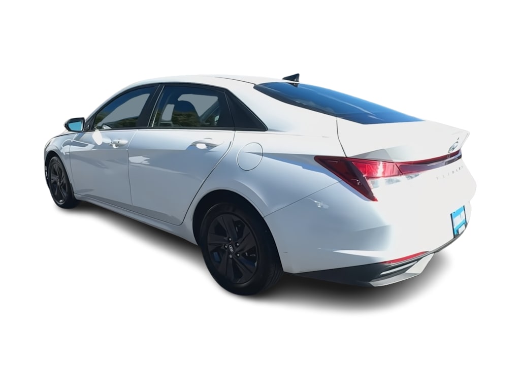 Thumbnail: 2022 Hyundai Elantra - 16