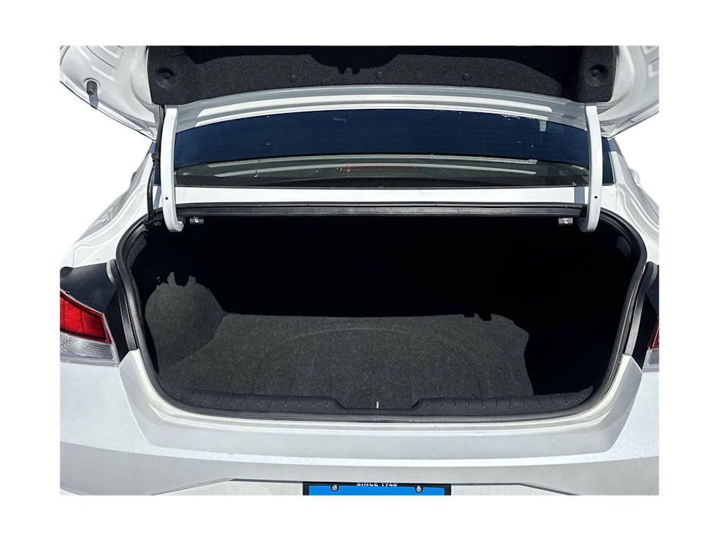 Thumbnail: 2022 Hyundai Elantra - 14