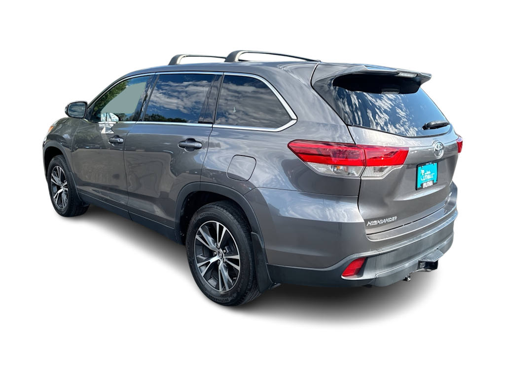 Thumbnail: 2019 Toyota Highlander - 4