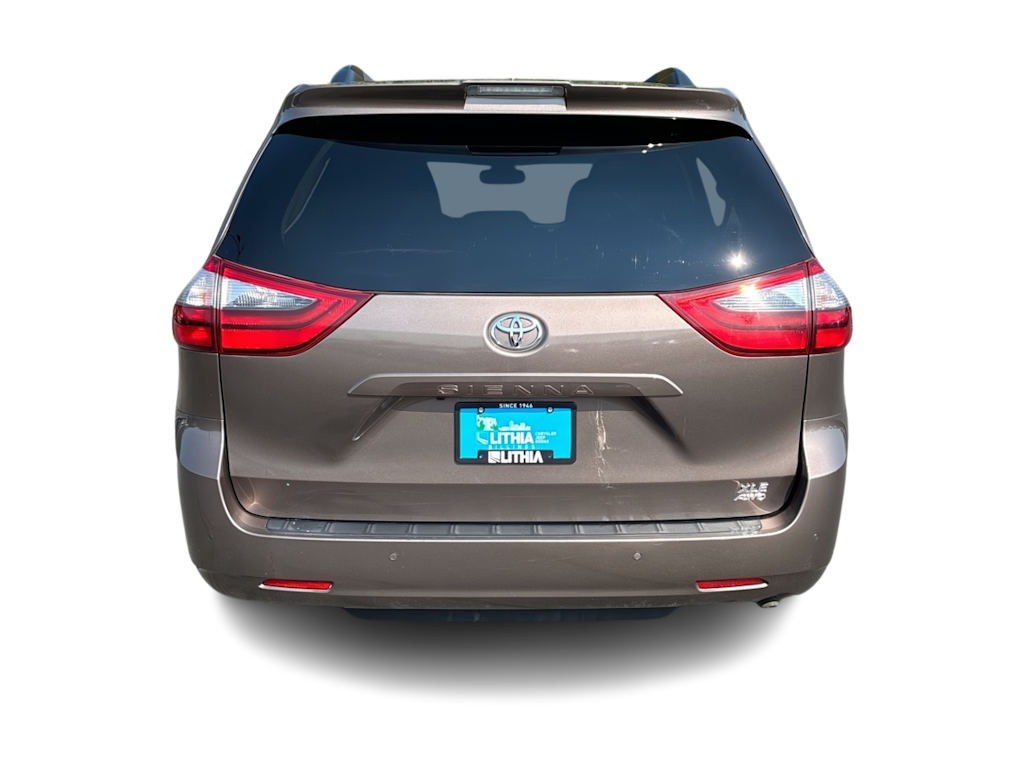 Thumbnail: 2020 Toyota Sienna - 5