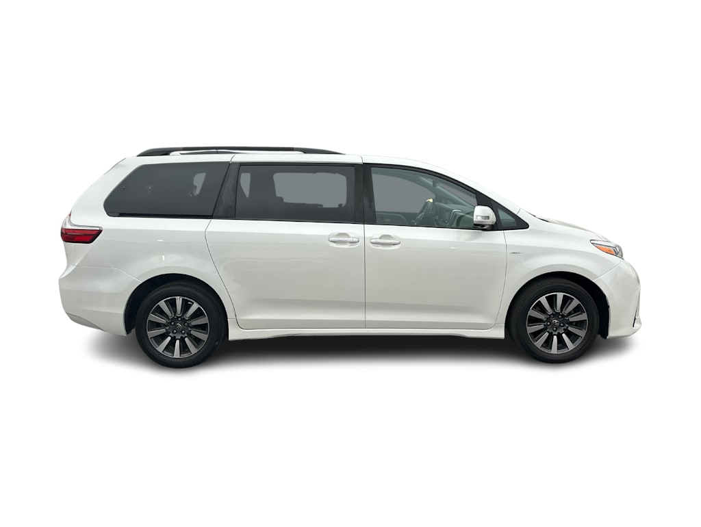 2019 Toyota Sienna Limited 12