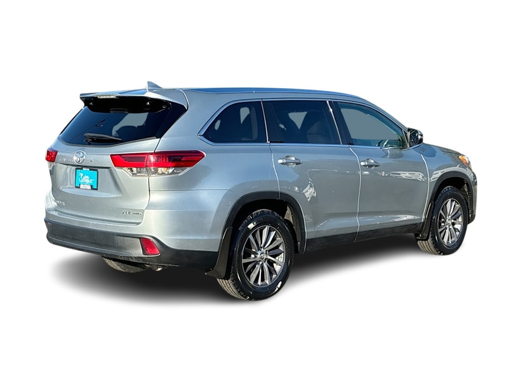 Thumbnail: 2019 Toyota Highlander - 22
