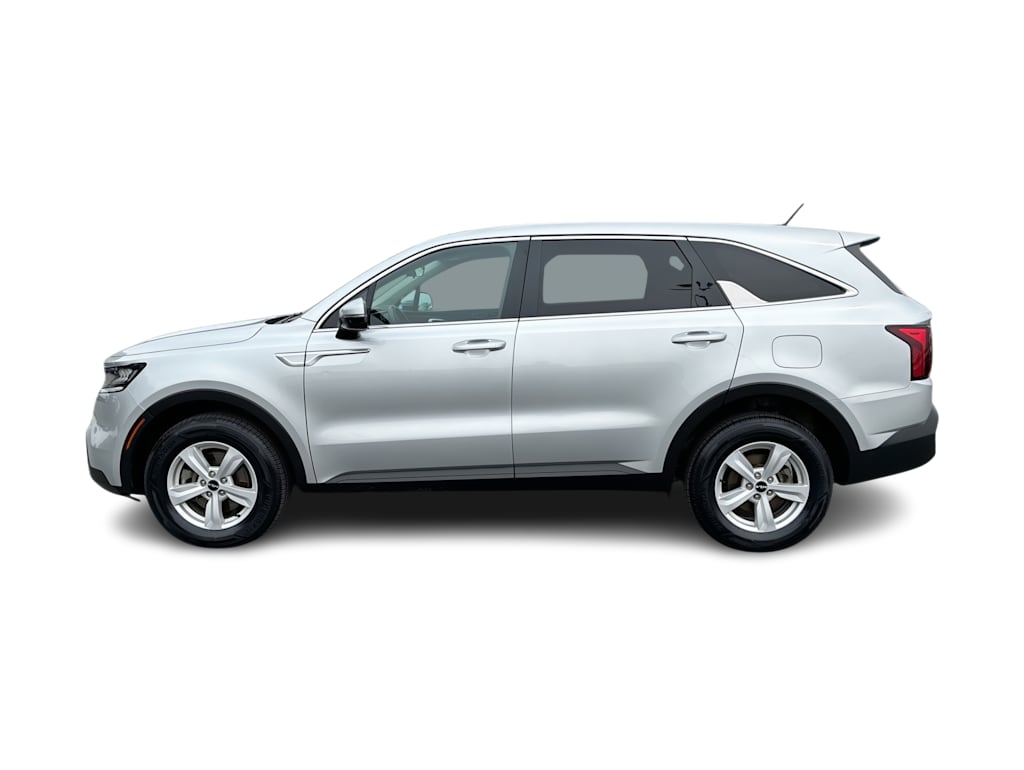 Thumbnail: 2022 Kia Sorento - 3