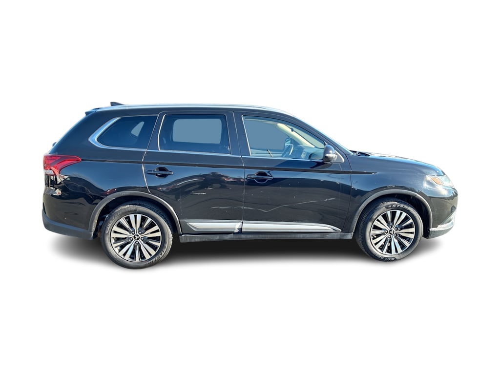 Thumbnail: 2020 Mitsubishi Outlander - 18
