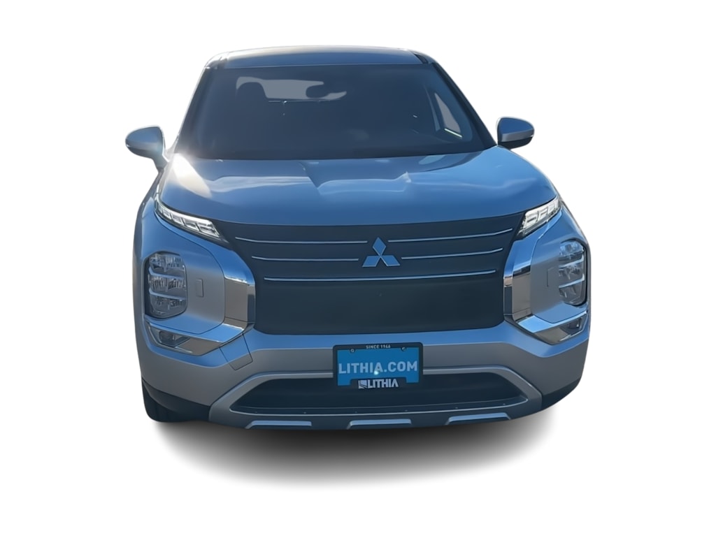 Thumbnail: 2023 Mitsubishi Outlander - 4
