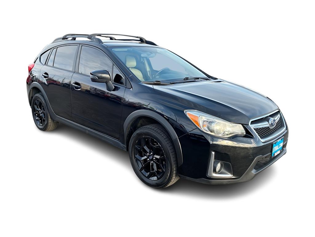 Thumbnail: 2017 Subaru Crosstrek - 16