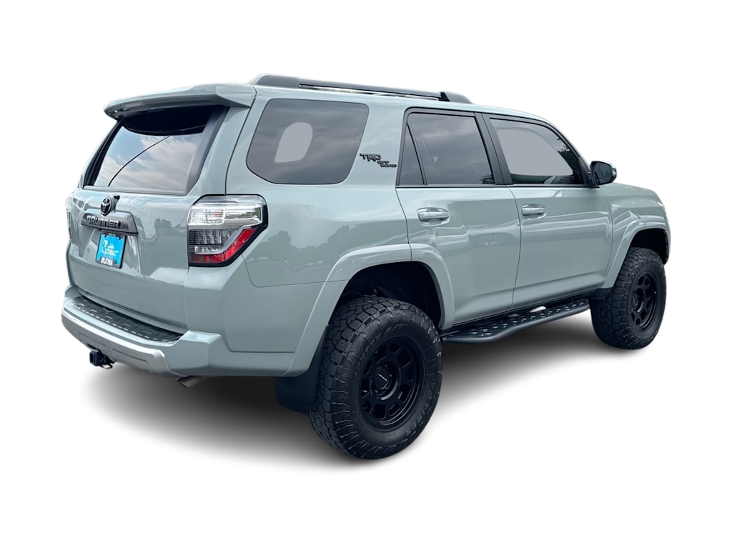 Thumbnail: 2023 Toyota 4Runner - 18