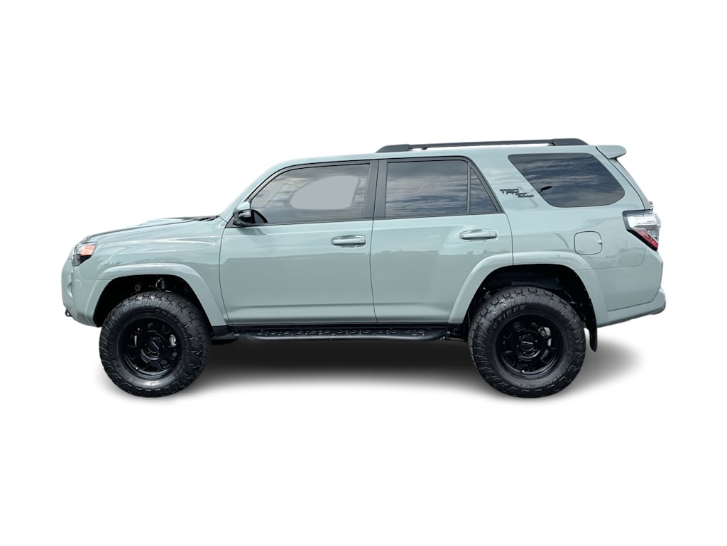 Thumbnail: 2023 Toyota 4Runner - 3