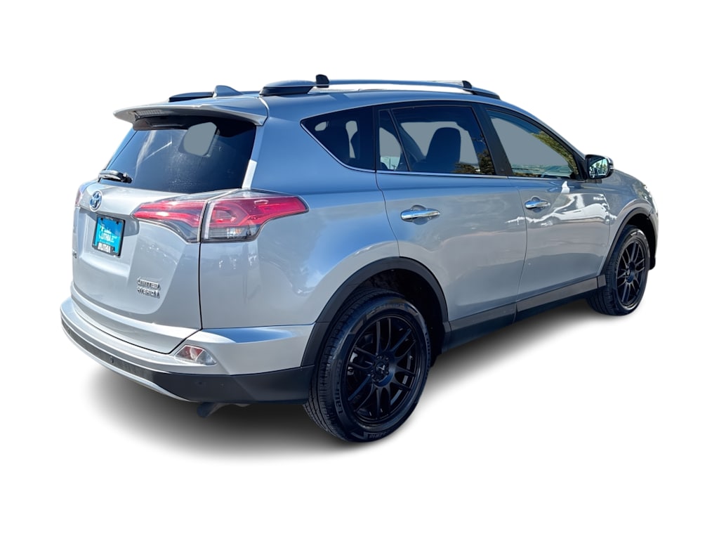 Thumbnail: 2017 Toyota RAV4 - 18