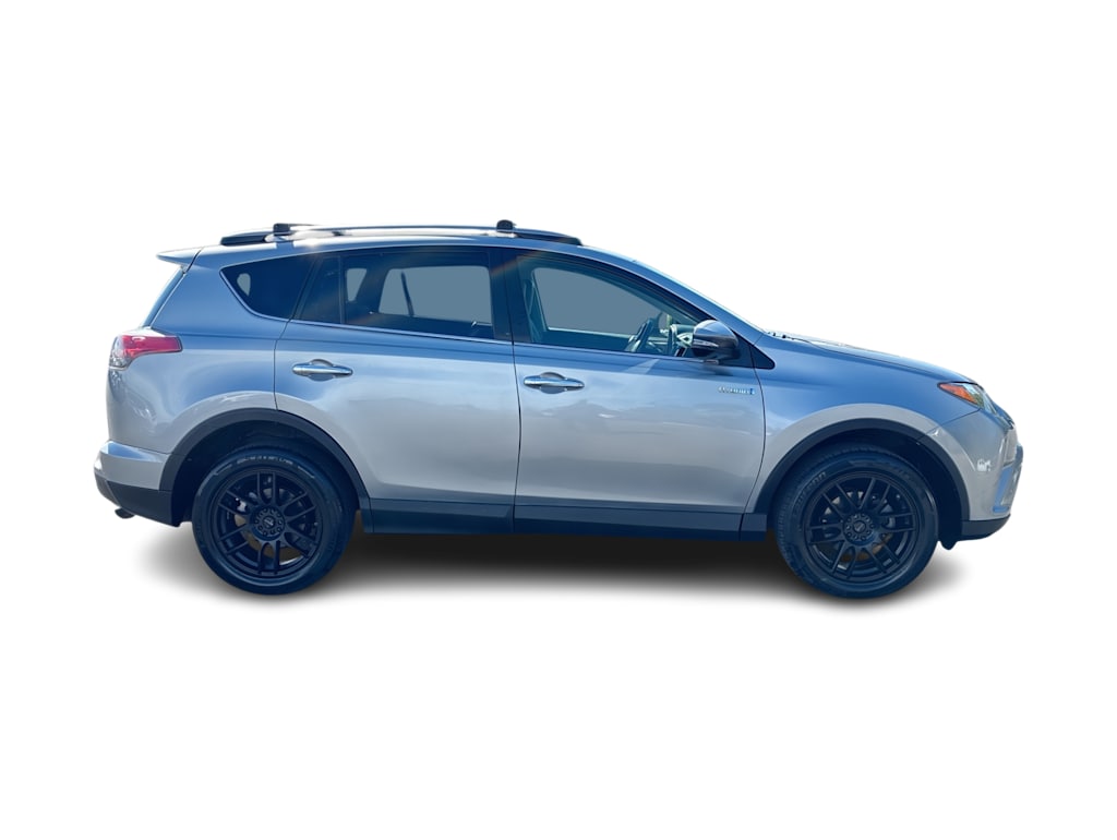 Thumbnail: 2017 Toyota RAV4 - 19