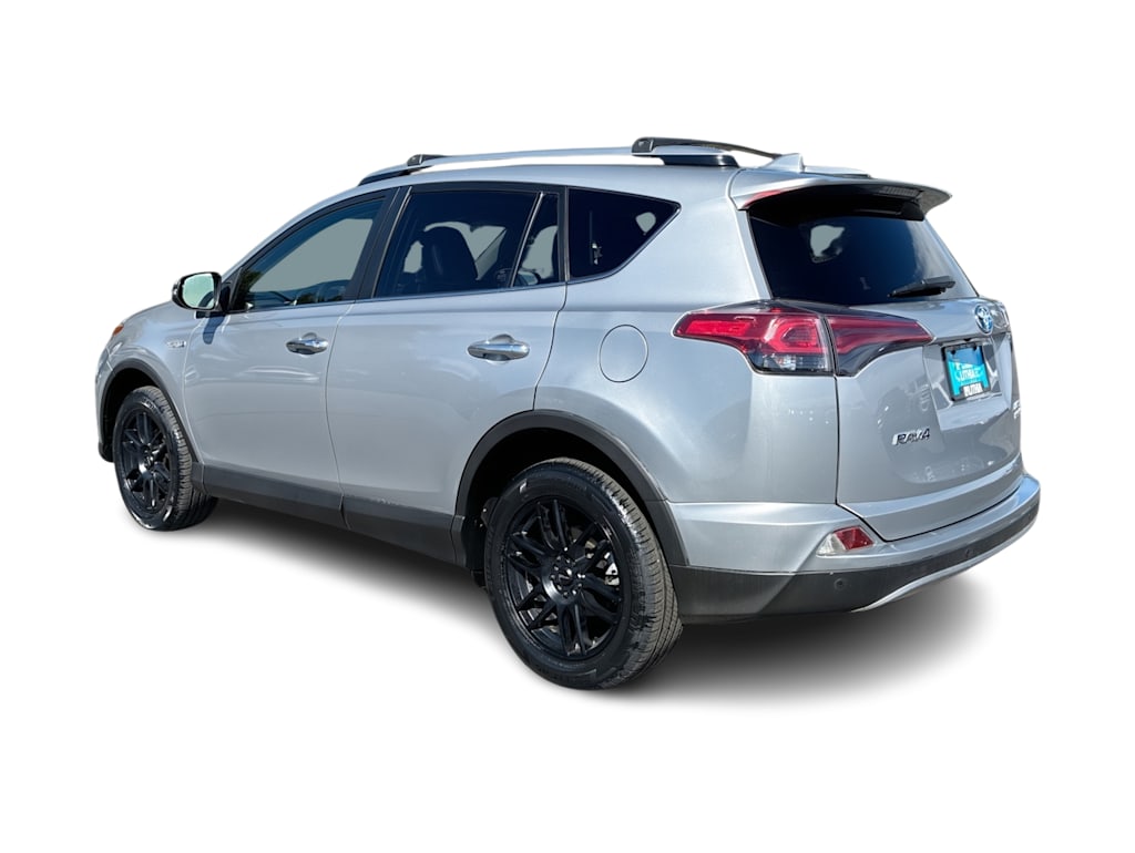 Thumbnail: 2017 Toyota RAV4 - 4