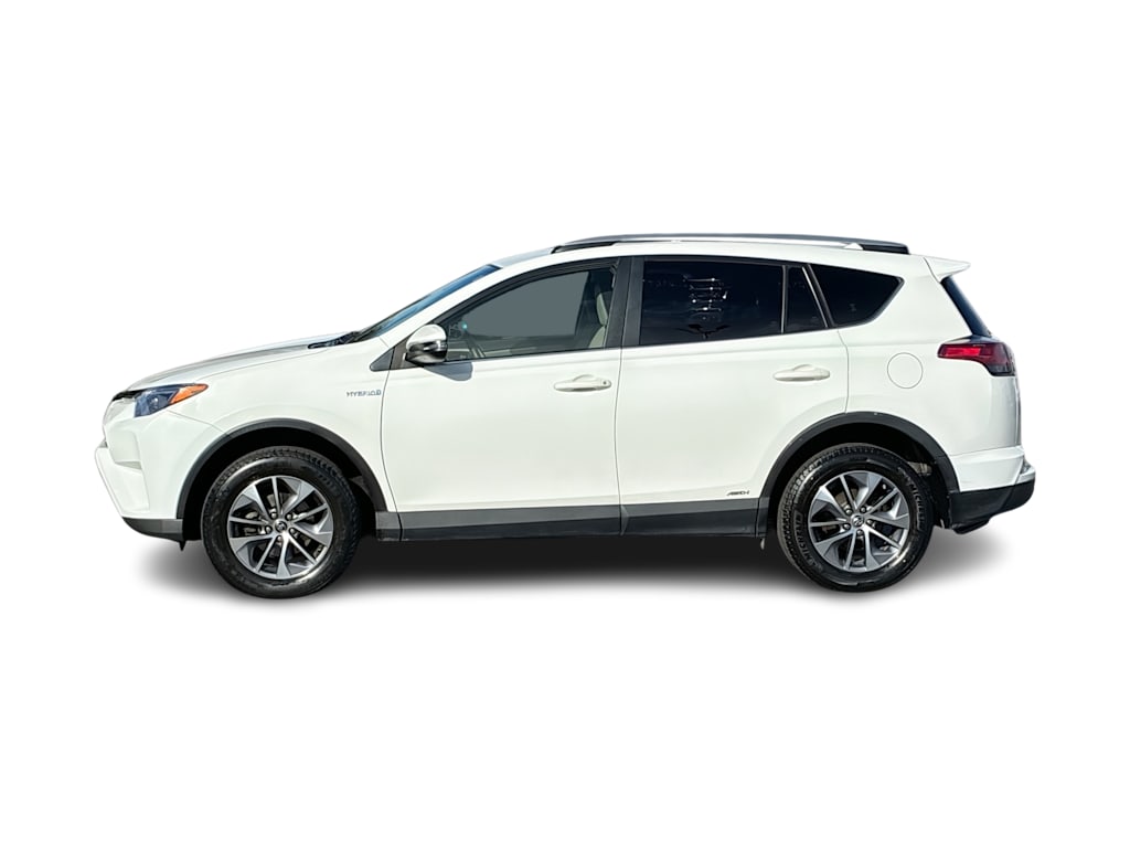 Thumbnail: 2018 Toyota RAV4 - 3