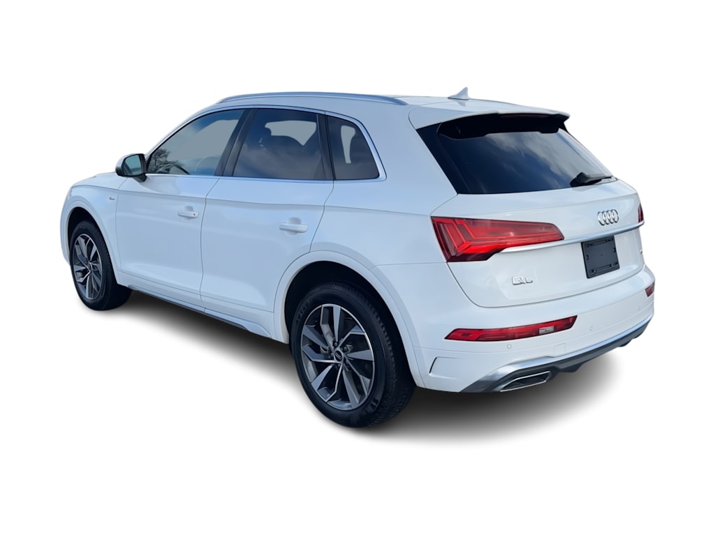 Thumbnail: 2023 Audi Q5 - 4