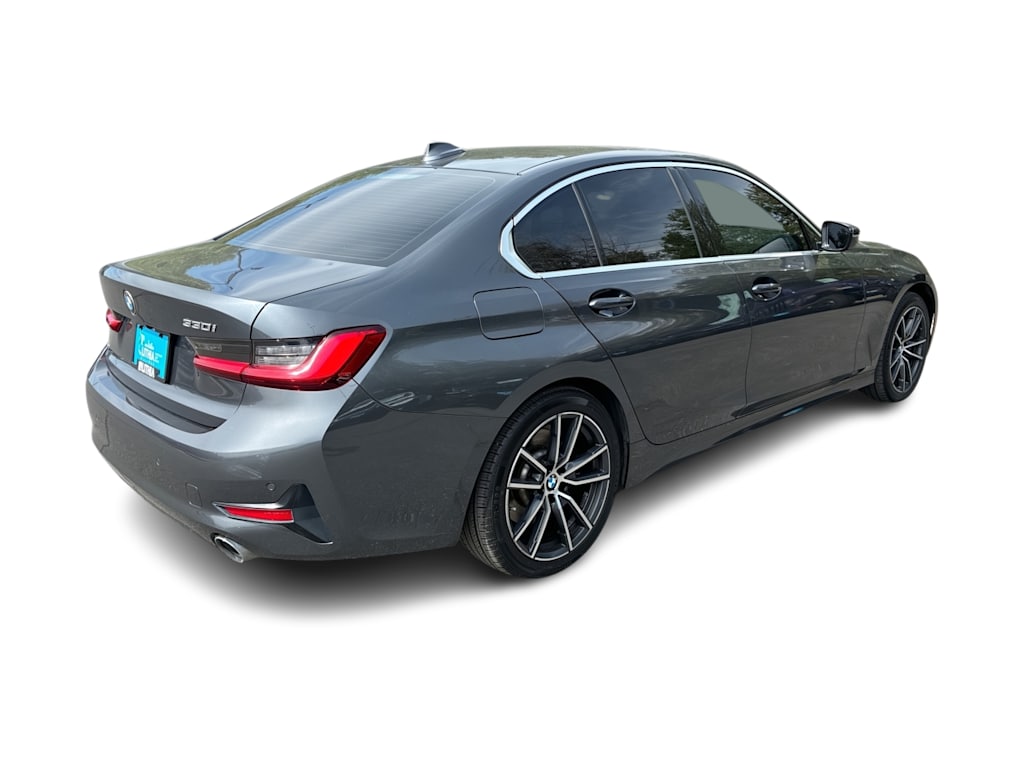 Thumbnail: 2020 BMW 3 Series - 18